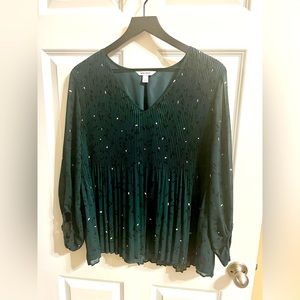 Nine West green blouse. Size Large.